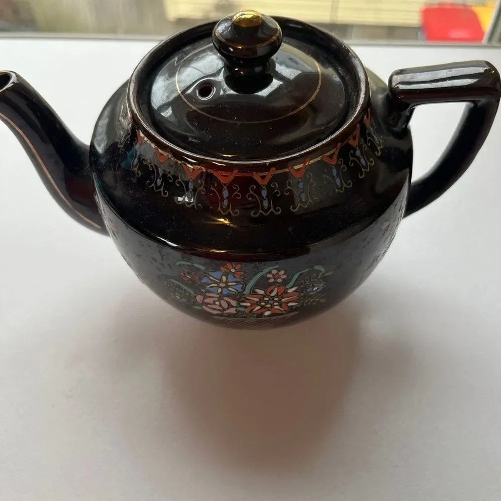 Unbranded vintage hand